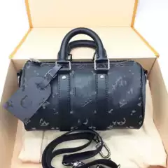 2025 Fashion New Genuine Leather Men's Boston Pillow Casual Bag Versatile Trendy Shoulder Handbag Crossbody Bag