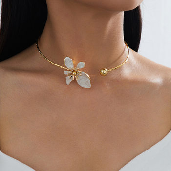Cross-Border Hot-Selling Fashionable Retro Metal Flower Choker Women's Light Luxury Design Necklace Jewelry Accessories