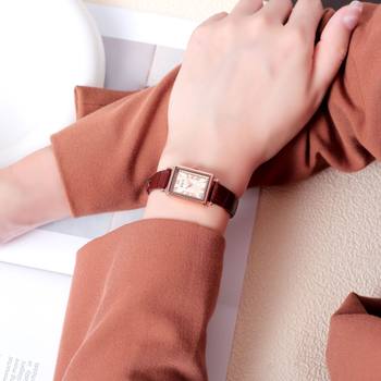 Rscy Retro Small Dial Women's Watch Niche High-End Genuine Leather Small Square Watch Accessible Luxury Elegant Quartz Watch