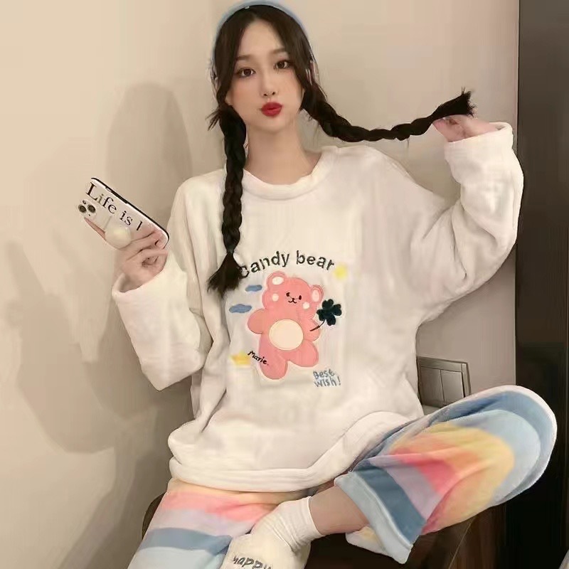 卡通甜美歪头熊同款睡衣女秋冬季珊瑚绒加厚宽松大码外贸跨境套装