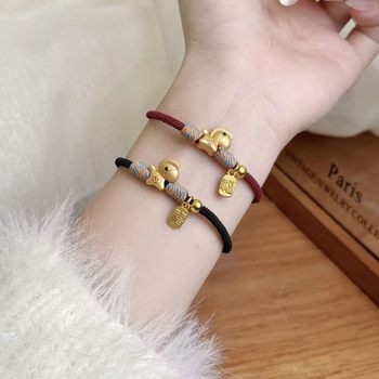 Little Red Book's Same Style, Get Rich Immediately Bracelet, Girl's Zodiac Horse Fortune Card, Red Rope for the Year of Birth, Personalized and Cute Elegant Bracelet