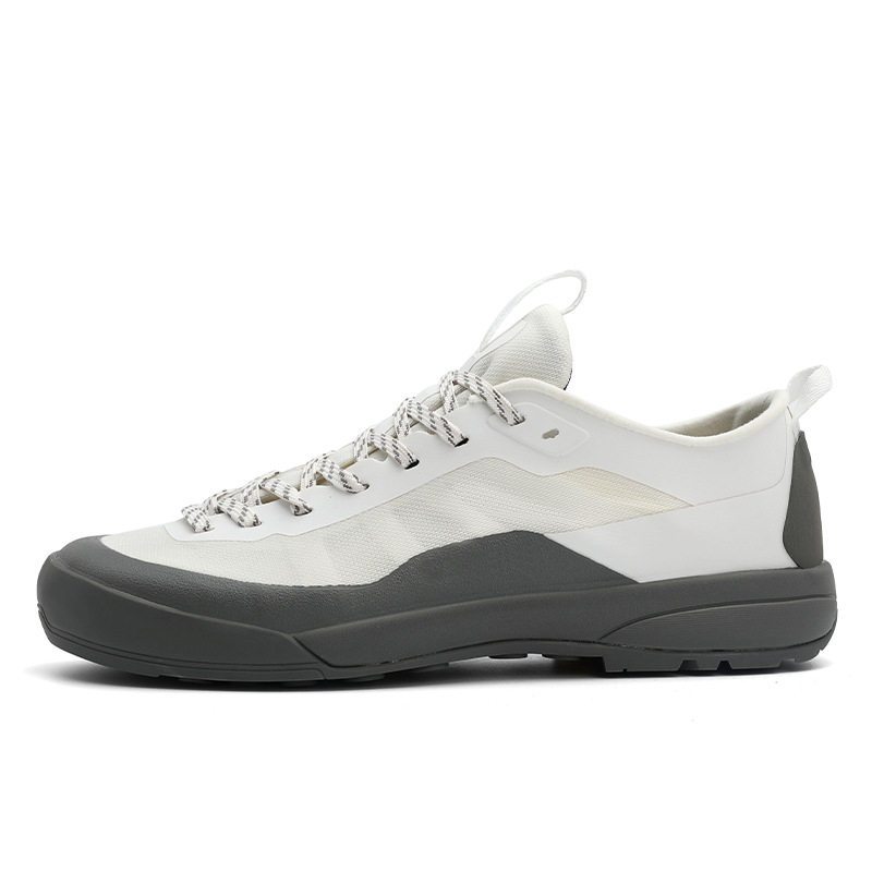 Breathable mesh running and hiking sneaker stk