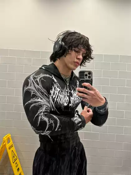 Breathedivity American trendy brand high elasticity high-pressure fitness long sleeved hooded tight fitting men's fitness clothing