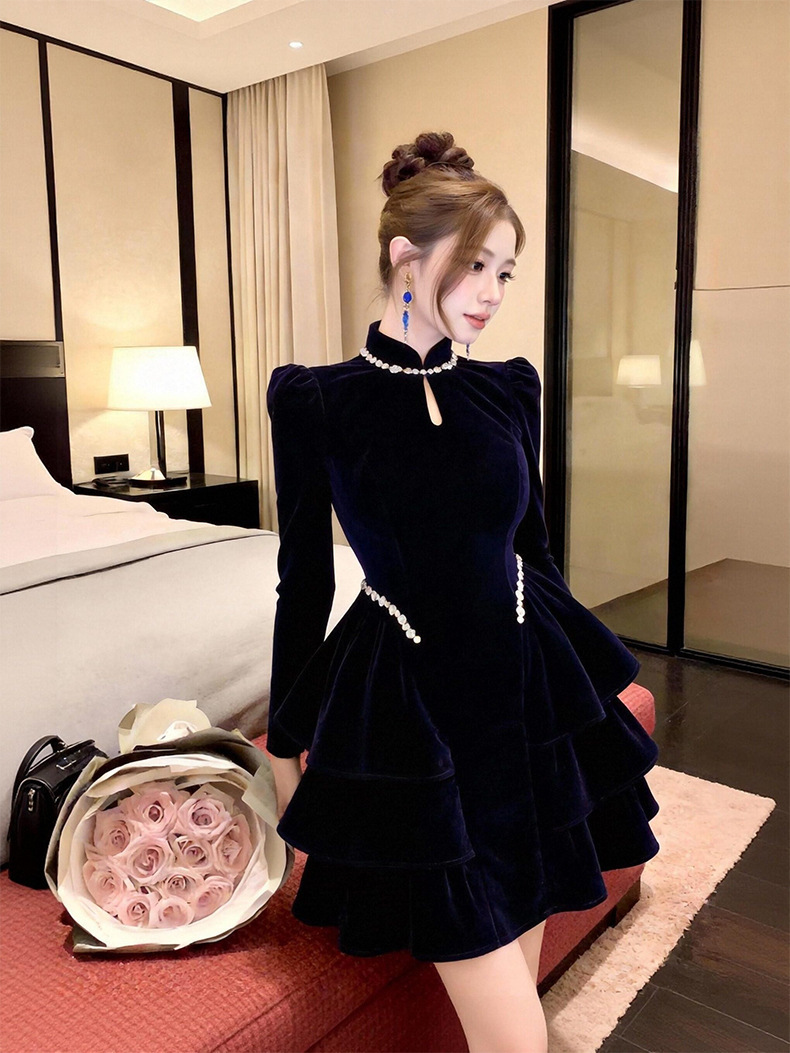 Đầm nhung cổ đứng chiết eo bèo nhún đính đá dáng xòe bồng nữ — Xanh tím than