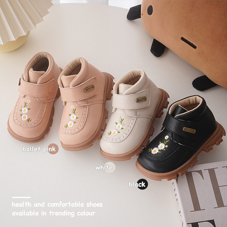 French style huano Princess low boots 22 autumn and winter fleece-lined girls' single boots baby small mid-length Martin boots embroidered Hanfu shoes