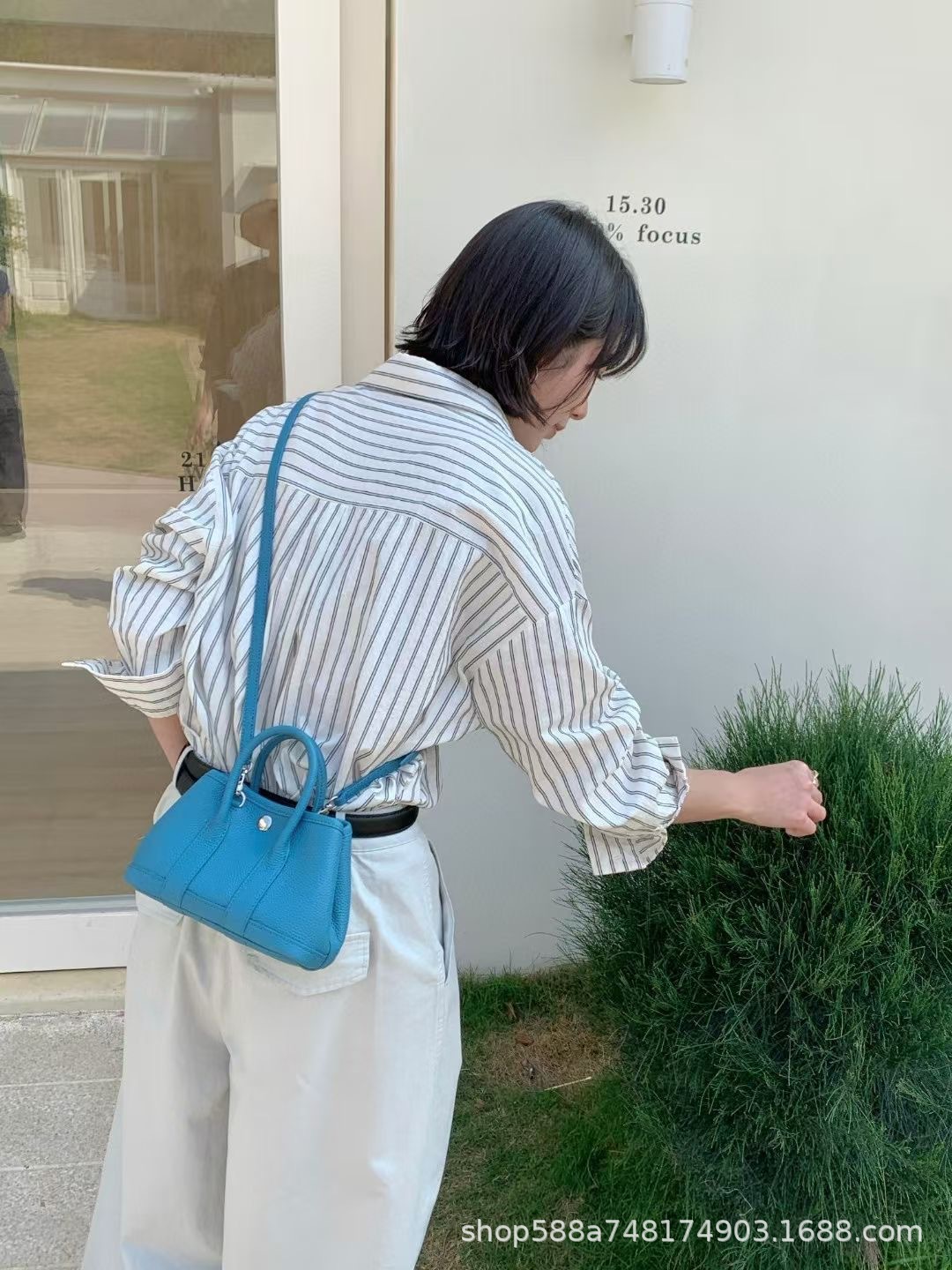 イートンブルー+ロングショルダーストラップ、第一層牛革