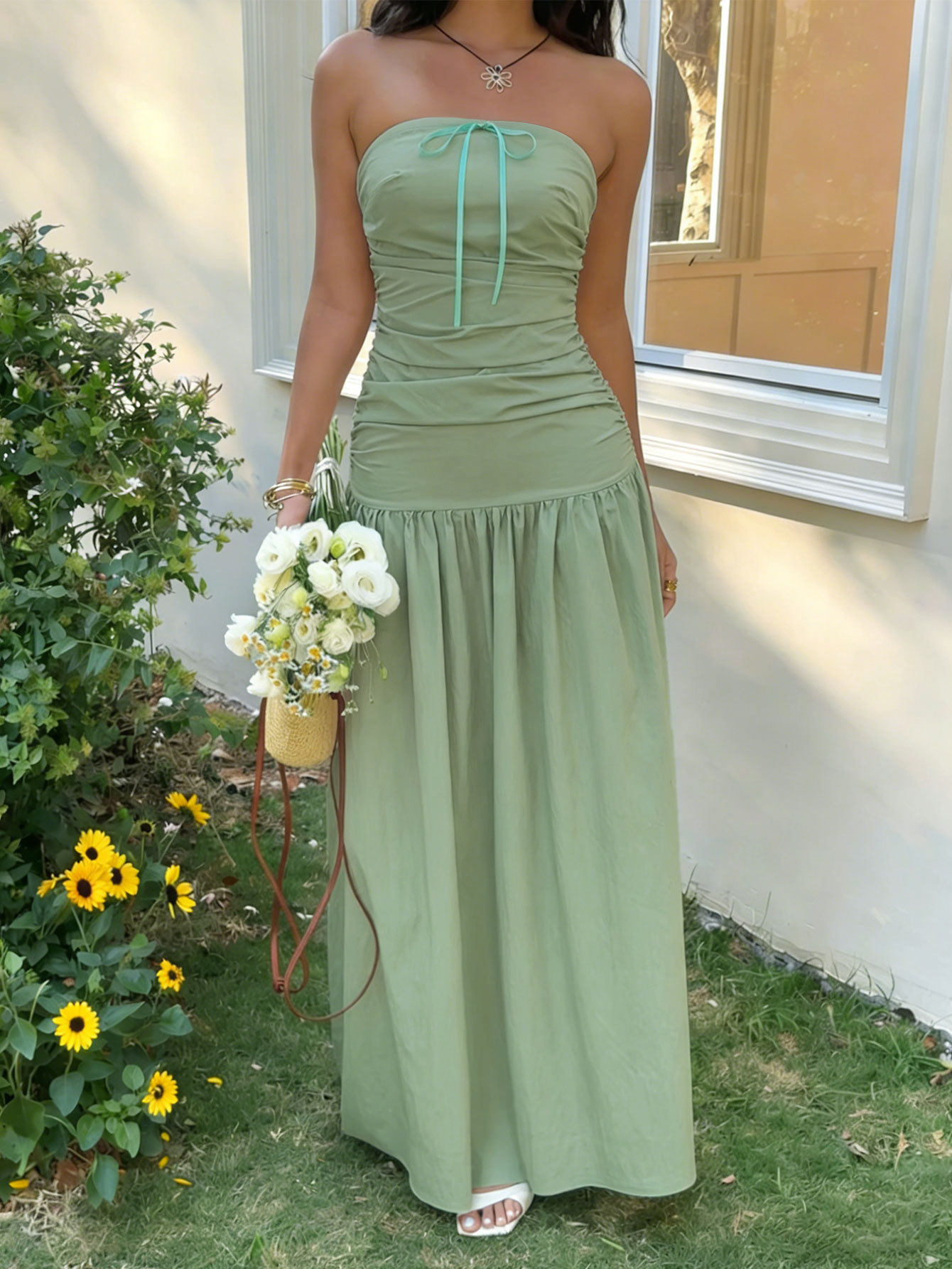 French Style Strapless Maxi Dress Soft Fabric Waist Tie Design Non Slip Strips Summer Vacation Wear Wholesale