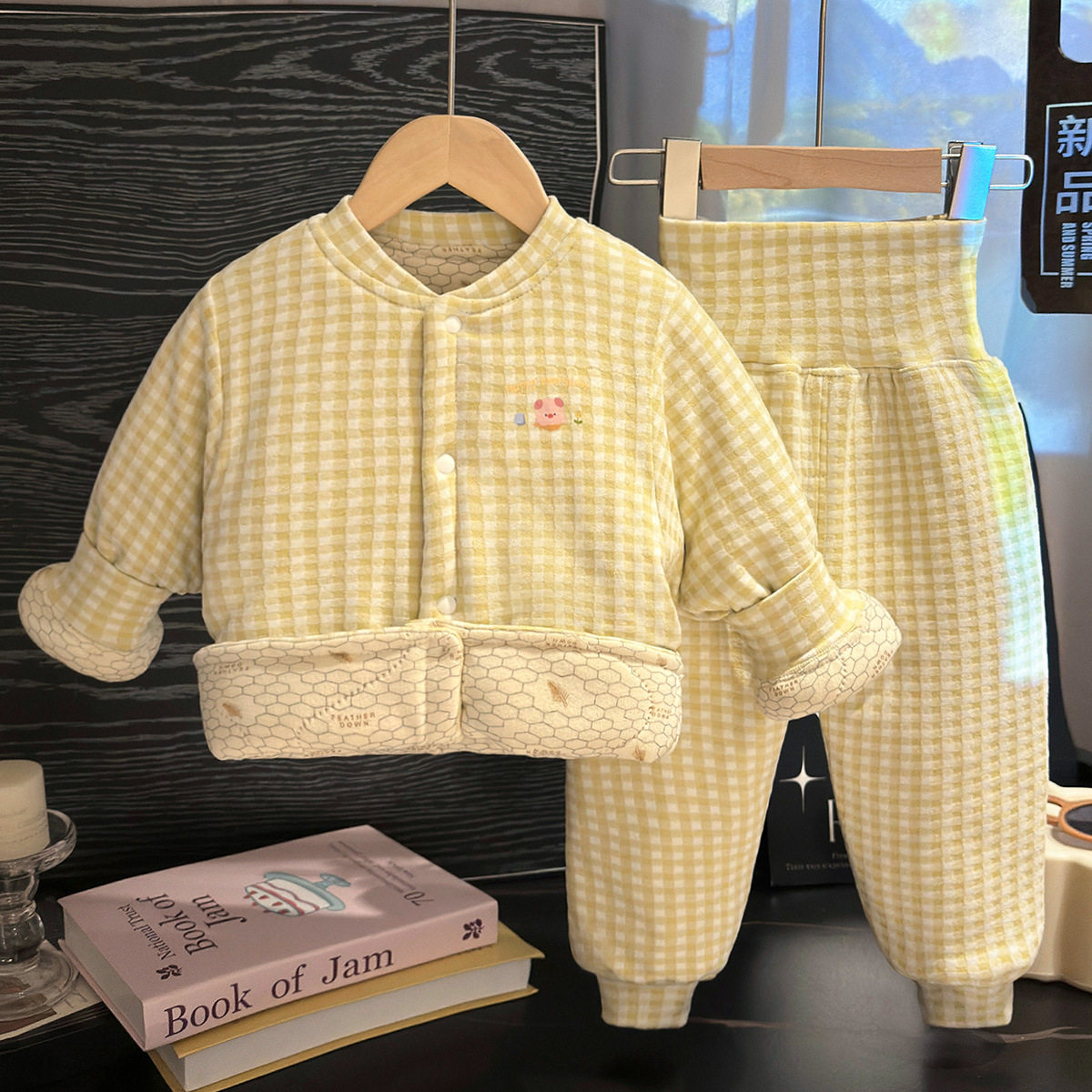 New Thickened Baby Thermal Cotton Jacket Set, Temperature-Sensing Winter Outerwear, High-Waist Belly-Protecting Outfit for Boys & Girls Babies