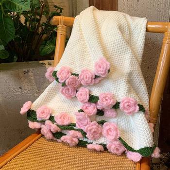 Bouquet Blanket, Hand-Crocheted Flower Blanket, Knitted Blanket for Girlfriend and Best Friend on Valentine's Day