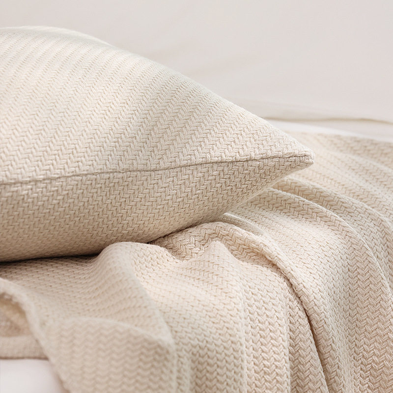 Hotel and B&B Bedside Towels and Blankets in Stock Nordic Style Solid Color Simple High-End Bed and Knitted Blankets Dropshipping