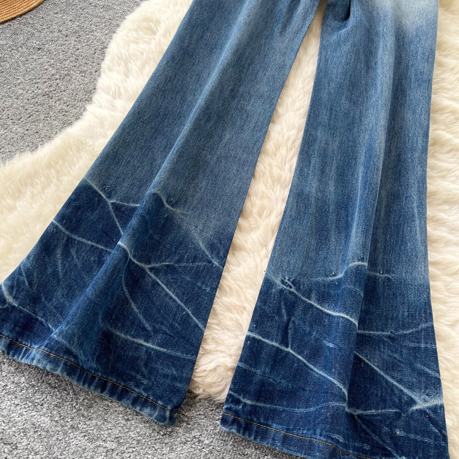 High Waisted Wide Leg Jeans for Women Vintage American Style Loose Fit Flared Hem Summer Fashion Wholesale Available