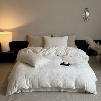 Retro Accessible Luxury 230g Stereo Carved Milk Velvet Autumn and Winter High-End Warm Fleece-Lined Bedding Four-Piece Set