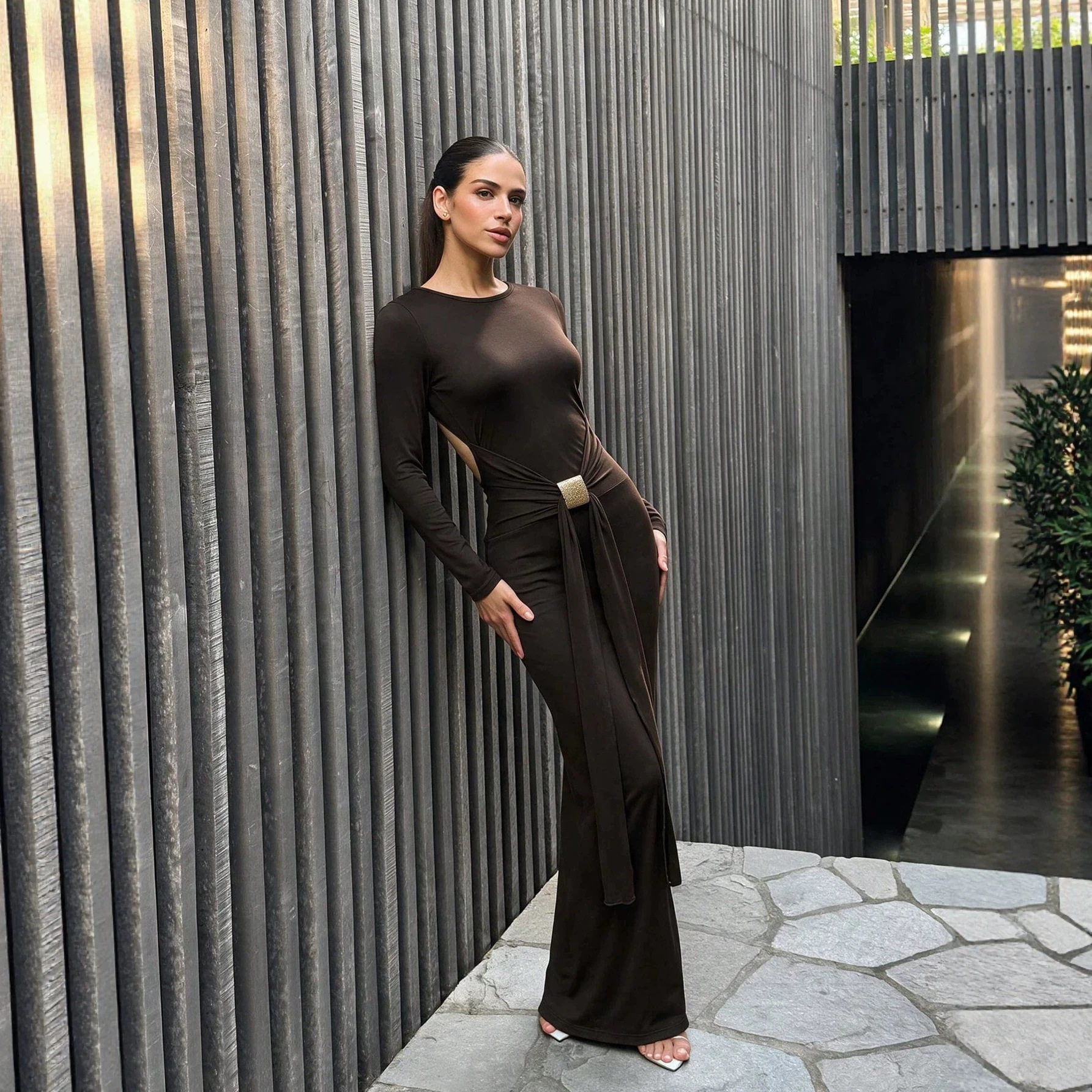 Long Sleeve Backless Maxi Dress Metal Buckle Ruched Bodycon Fit Sexy Style Perfect for Evening Events Wholesale