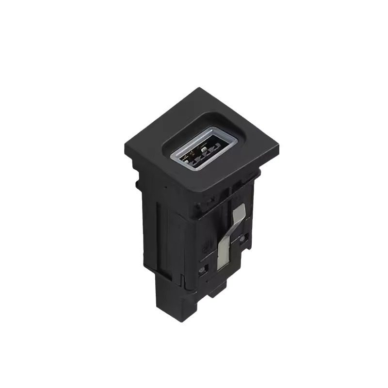 For Volkswagen CC 11-12 Magotan 07-11 (B6) modified car charger QC3.0 USB fast charger