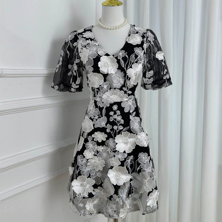 Summer V Neck Puff Sleeve Dress Handcrafted 3D Embroidery Solid Color Elegant A Line Silhouette Perfect for Parties