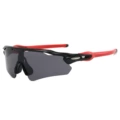 Black frame red line red foot cover gray piece