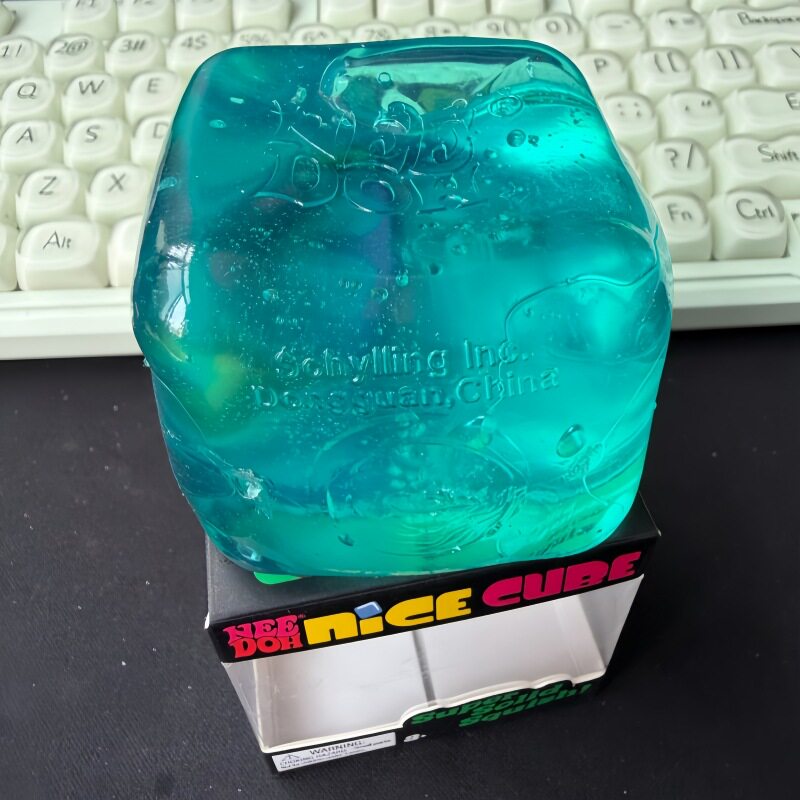 Needoh麦芽糖冰块水滴小熊捏捏正版蓝粉紫rosie同款压力球雪球