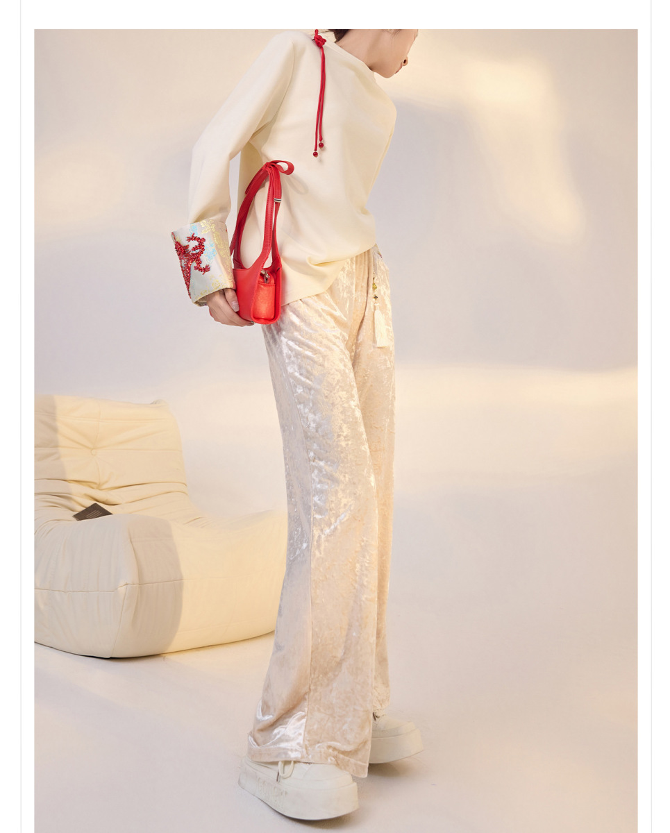 Áo sơ mi nam dài tay thêu họa tiết rồng, chất liệu polyester phối nylon, cổ tròn, phong cách thanh lịch