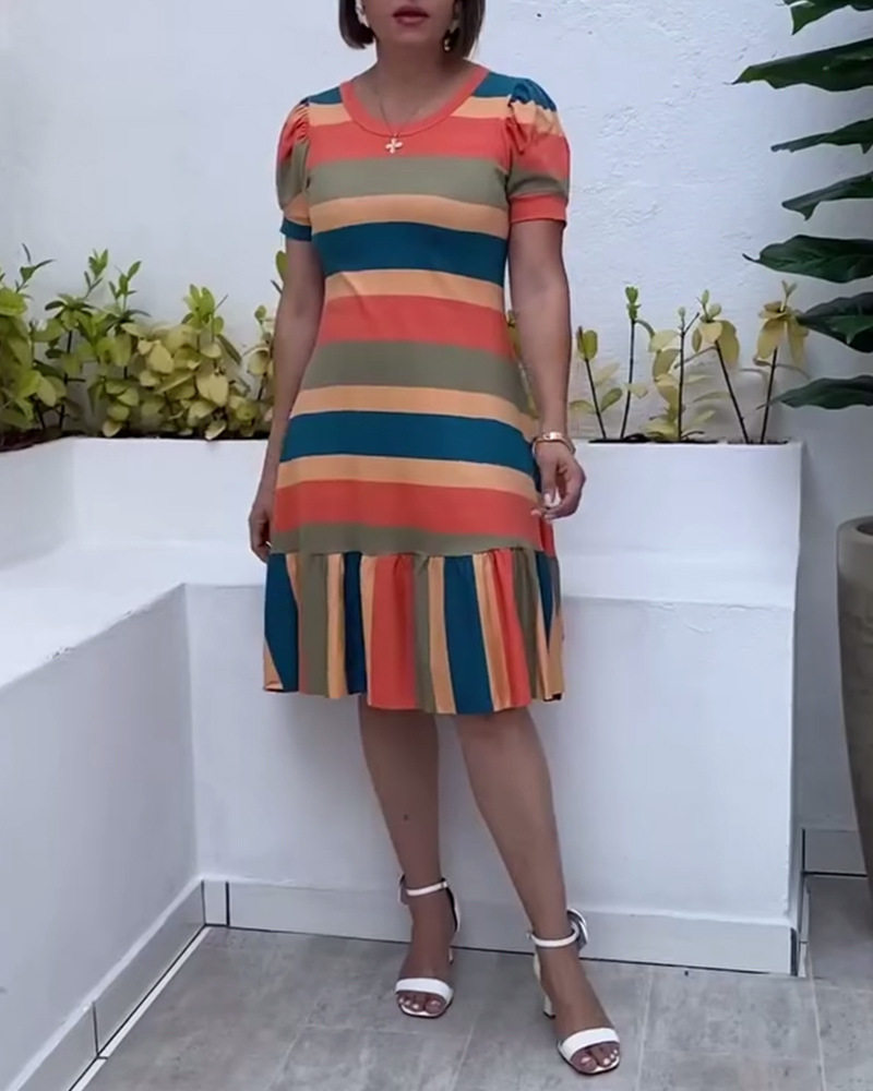 Summer Casual Color Block Floral Print Short Sleeve Round Neck Dress for Women Trendy Design Perfect for Daily Wear