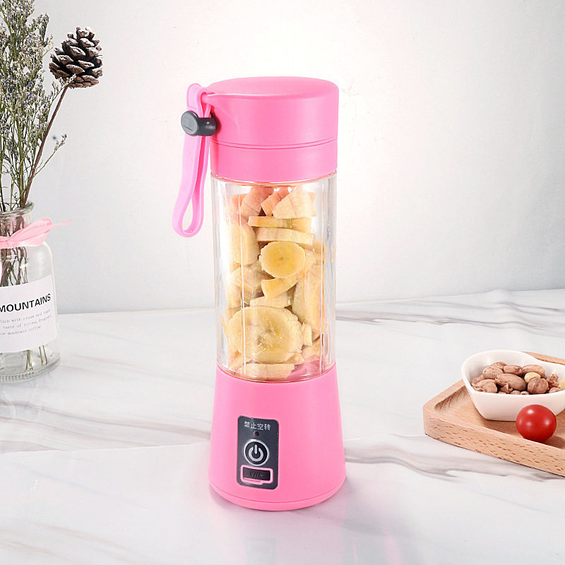 Rechargeable juice cup PC food grade plastic outdoor portable USB mini convenient electric juice cup