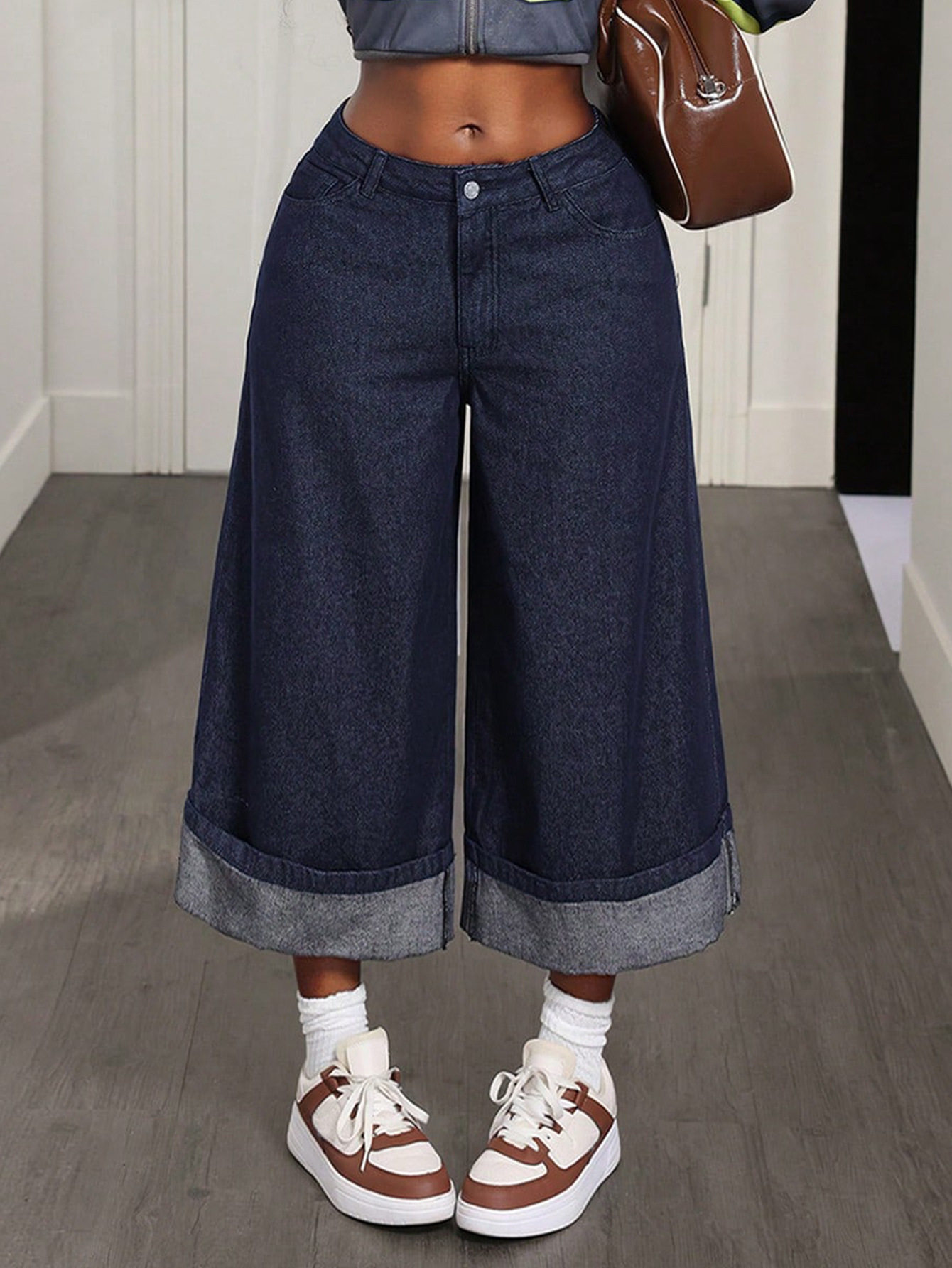 Loose Fit Womens Denim Pants Casual Style Versatile Design Comfortable Fabric Perfect for Everyday Wear Wholesale