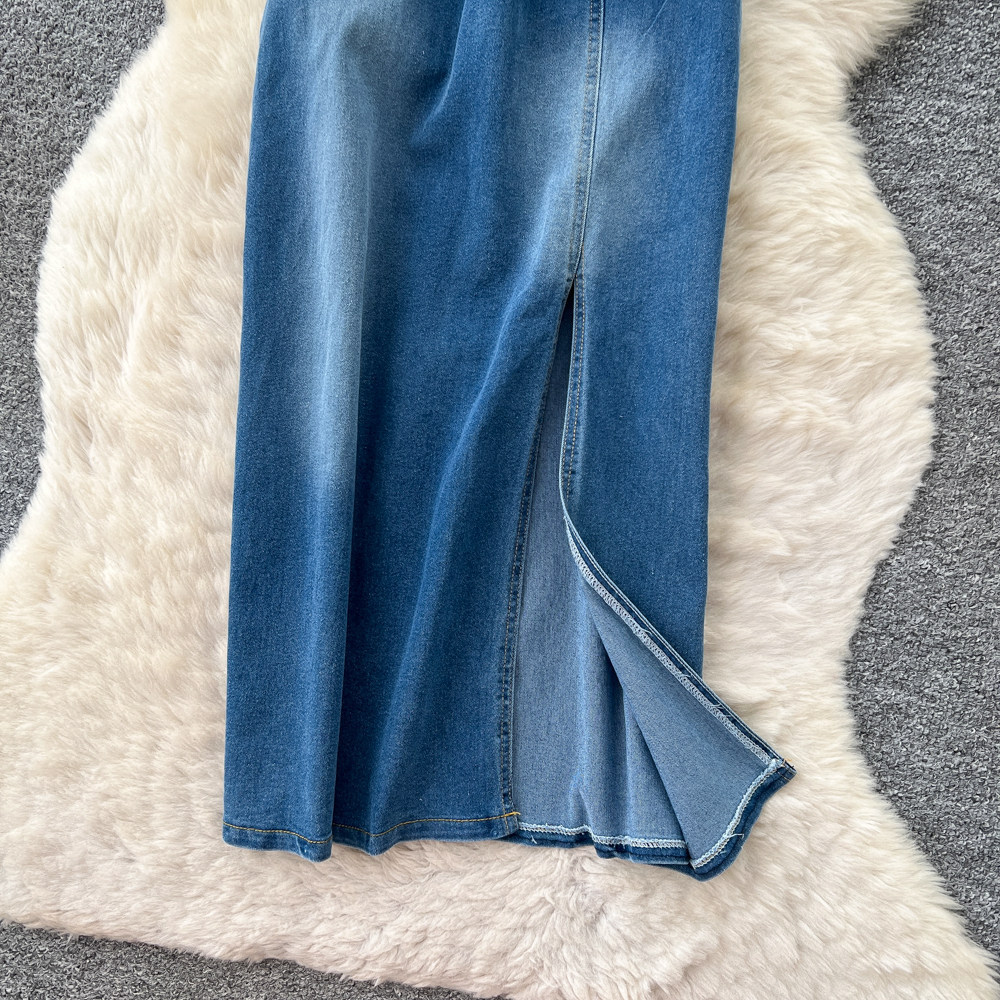 Slim Fit Denim Dress for Women Ruffled Neckline Waist Defined A Line Silhouette Summer Casual Wear Wholesale
