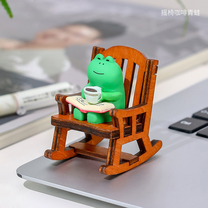Ruijie Cartoon Cute Frog Ornament Office Desktop Stress Relief Decoration Good Item Workstation Decoration Gift Figurine