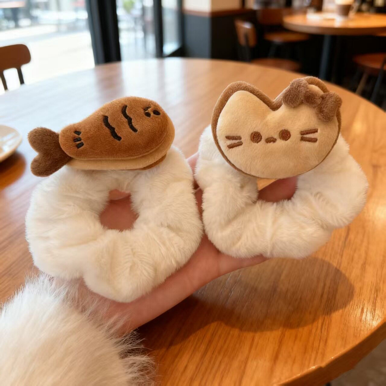 Cute Plush Cartoon Cat Fish Intestine Hair Band for Women, Sweet Hair Tie, Hair Rope That Does Not Hurt Hair, Ball Headband Hair Accessories