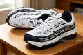 Max98-black and white black hook-40-46