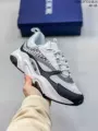 White and black lines