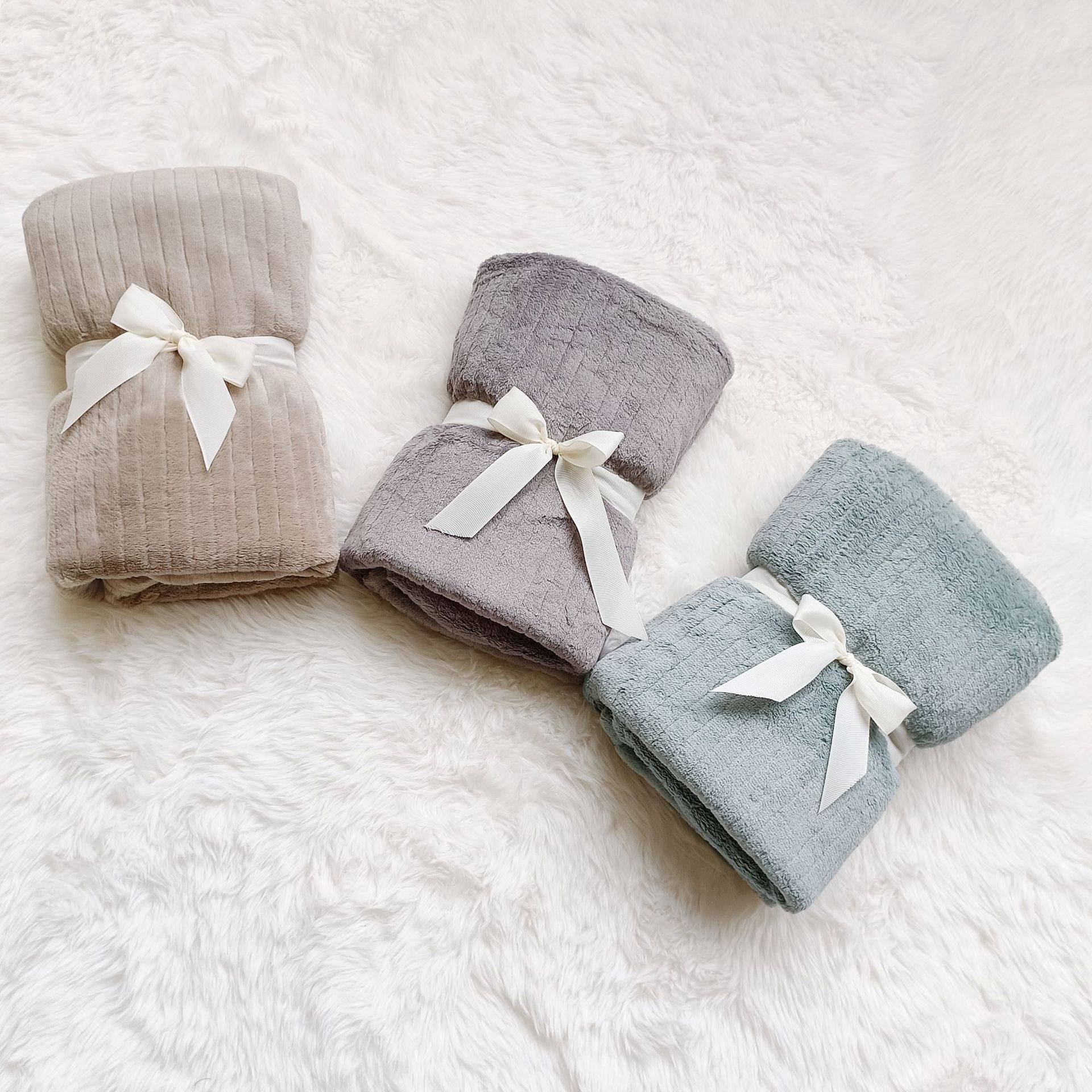 Coral Fleece Upgraded Thickened Double-Sided Flannel Embossed Blanket Nap Blanket Children's Towel Knee Car Knee Blanket