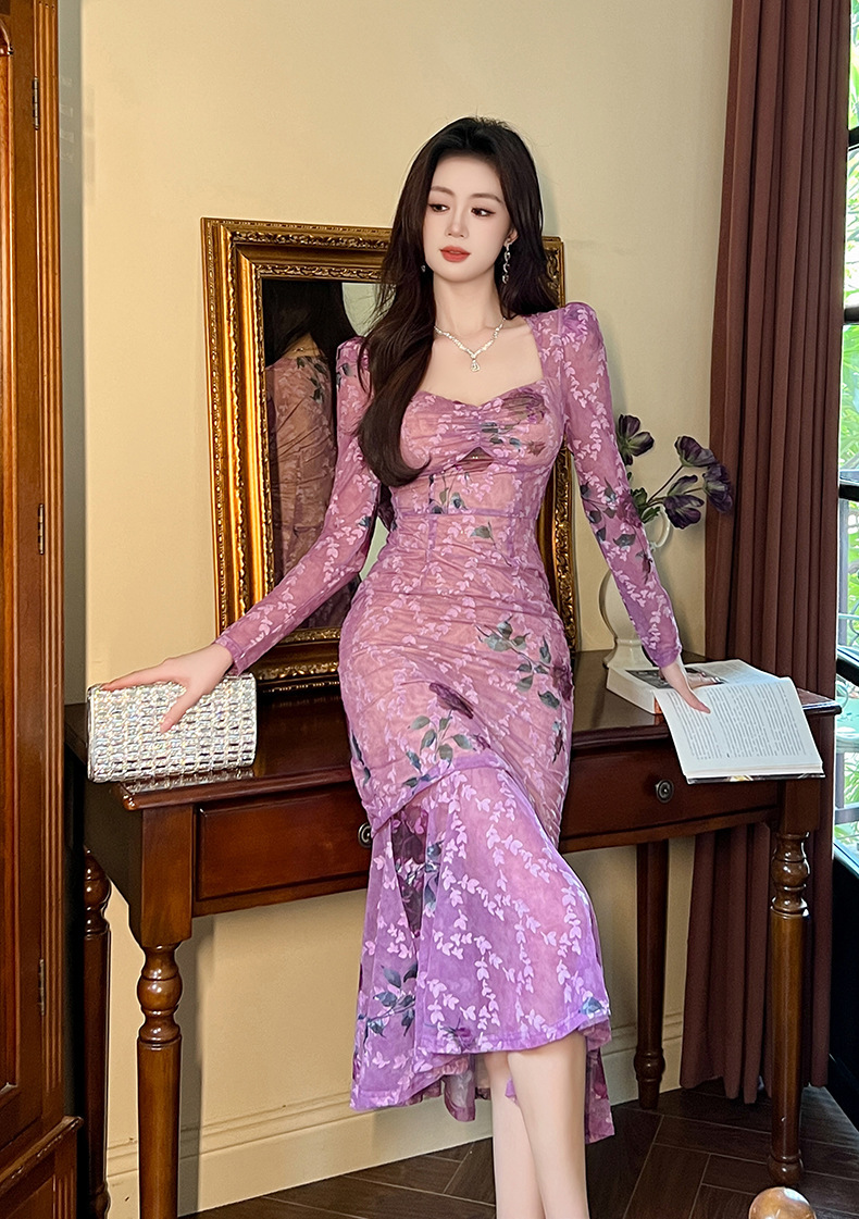 Đầm hoa nhí nữ cổ vuông dài tay dáng đuôi cá ôm body — Hoa hồng tím