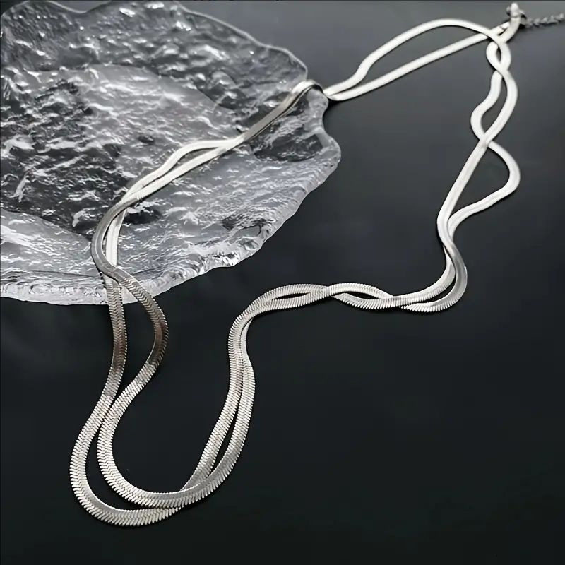 European and American Style Simple Style Flat Snake Bone Chain Necklace Clavicle Chain Vintage Ins Style Neck Chain Collar Women's Jewelry