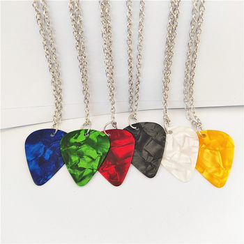 Amazon new Eddie Munson selulu pick heart pick pick necklace Hellfire Club necklace