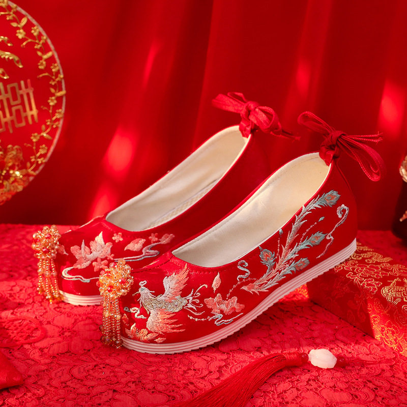2025 New Bead Flower Decoration Red Wedding Shoes Increased Xiuhe Shoes Chinese Toast Wedding Shoes Ancient Style Han Dynasty Shoes
