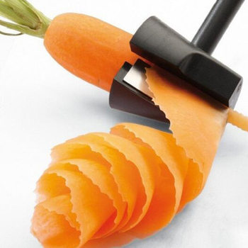 Multifunctional spiral flower cutter for fruits and vegetables flower curler for cutting vegetables, peeling and shredding device spiral funnel shredding