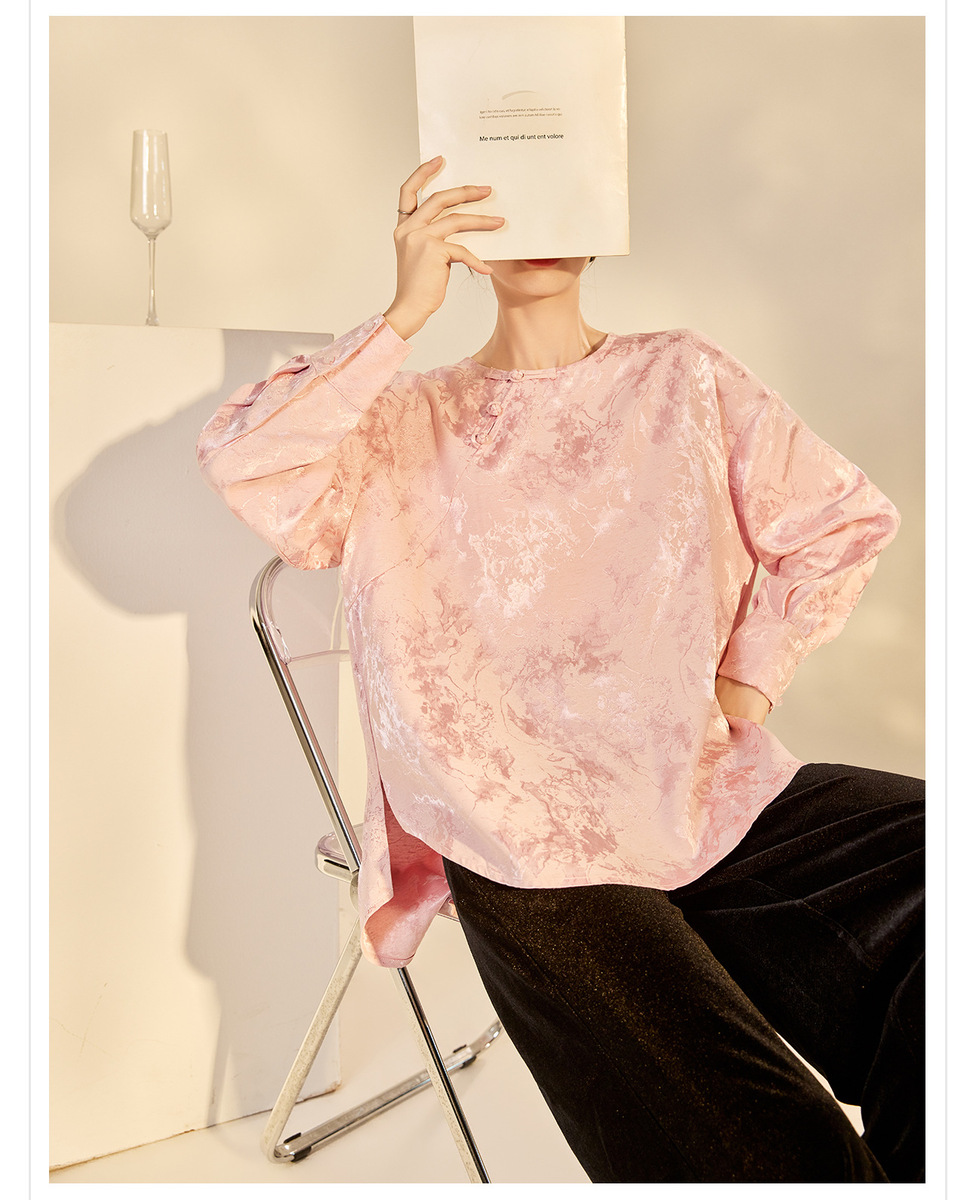 Áo sơ mi nữ dài tay dáng rộng họa tiết hoa dệt jacquard — Hồng đào (giao hàng 7 ngày), Trắng Nguyệt Hoa (giao hàng 7 ngày), Trắng Nguyệt Hoa (Giao hàng trong ngày)
