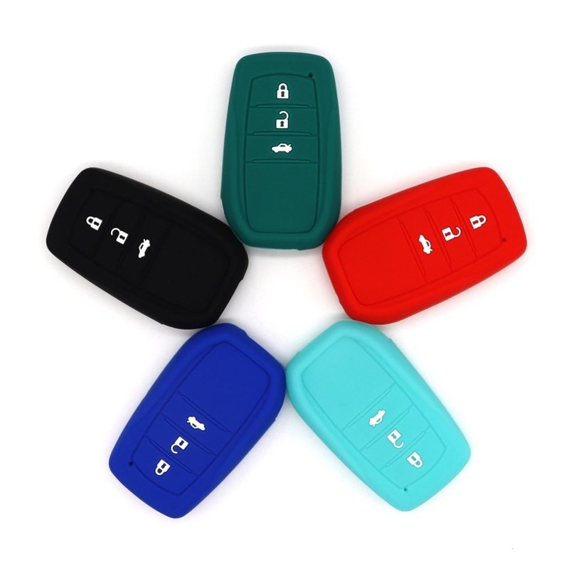 Suitable for Toyota Camry Crown Lu Fang Lei Ling Highlander Prado Asian Dragon car key case soft rubber bag