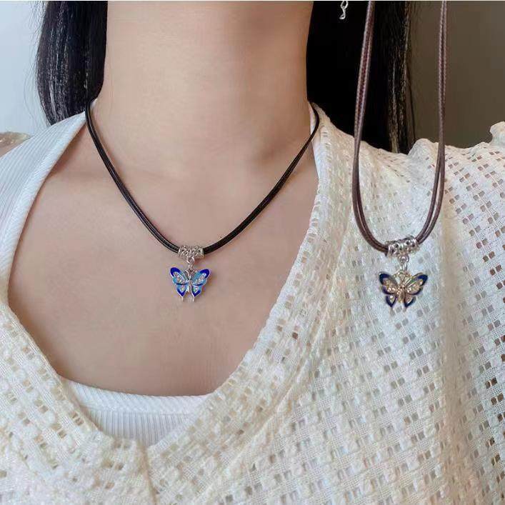New Y2K Retro New Chinoiserie Butterfly Alloy Necklace Women Ins Niche Clavicle Chain Accessible Luxury Jewelry Accessories Wholesale