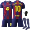 Size 10 yamal with socks + protective gear