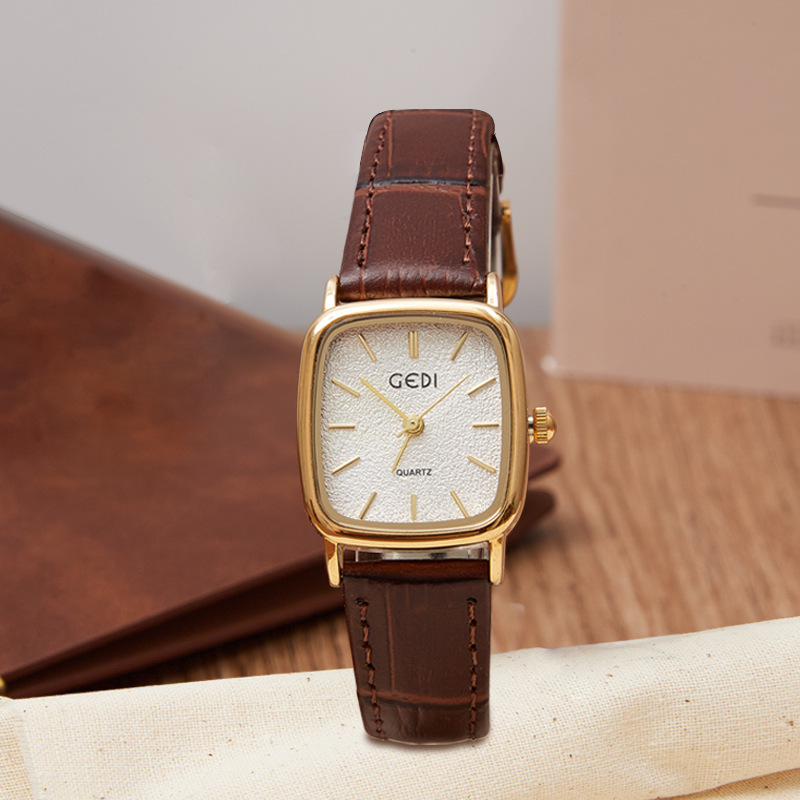 (Mới) Mã K1181 Giá 600K: Đồng Hồ Nữ Fotdw Phục Cổ Cổ Điển Máy Pin, Máy Thạch Anh Đồng Hồ Phụ Kiện Nữ Chất Liệu Da Bò G01 Sản Phẩm Mới, (Miễn Phí Vận Chuyển Toàn Quốc).