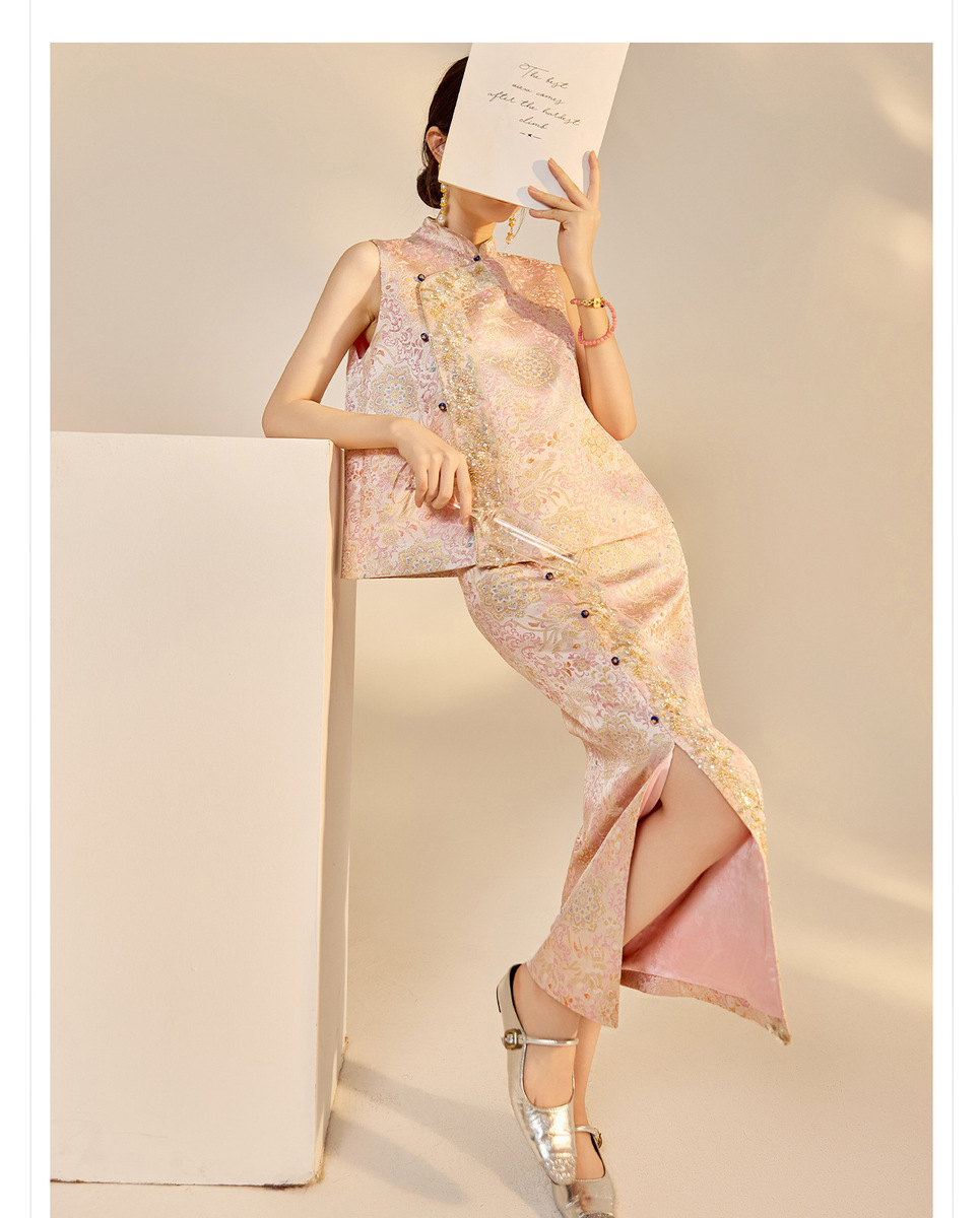Set áo gile dệt jacquard thêu đính cườm kèm chân váy midi chữ A xẻ tà — Áo gile dệt jacquard (giao hàng trong 7 ngày), Áo gile dệt jacquard (giao hàng trong ngày), Chân váy jacquard (giao hàng trong 7 ngày), Chân váy jacquard (giao hàng trong ngày)