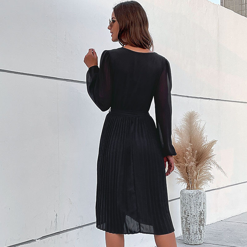 Elegant Solid Color Pleated Dress High End Design Autumn Winter Style Perfect for Casual or Formal Occasions