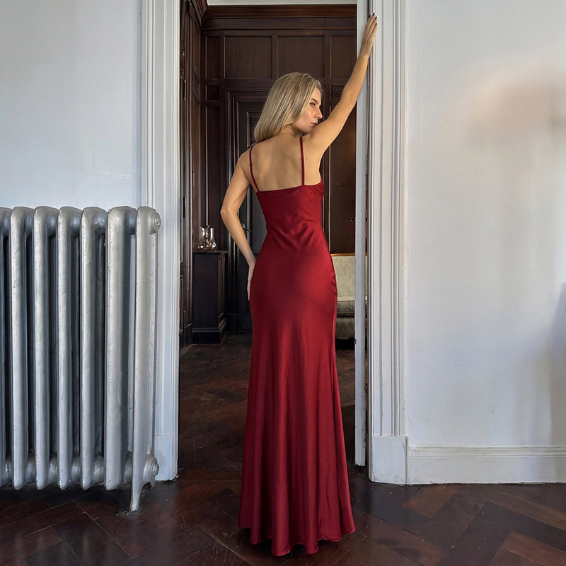 Summer Womens Dress Sexy Low Neckline Fashionable Spaghetti Straps Bodycon Fit Solid Color Evening Wear