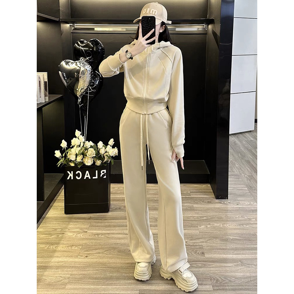 (Mới) Mã C0113 Giá 1590K: Áo Khoác Nữ Doreic Cả Bộ 2 Món Hàng Mùa Xuân Thu Đông Thời Trang Nữ Chất Liệu G04 Sản Phẩm Mới, (Miễn Phí Vận Chuyển Toàn Quốc).