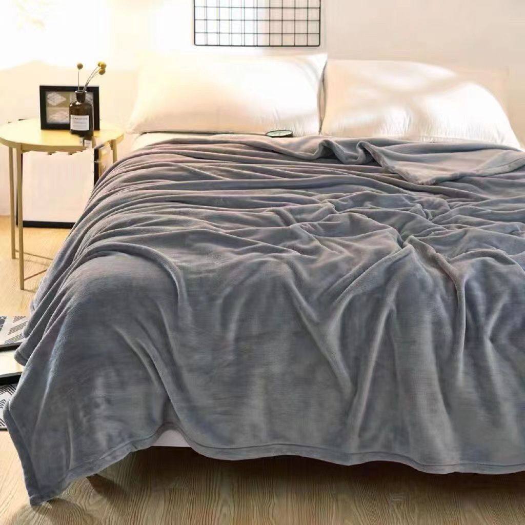 Four-Season Double-Sided Flannel Bedding Dual-Purpose Leisure Blanket Milk Velvet Bed Sheetss Multi-Functional Air-Conditioned Quilt