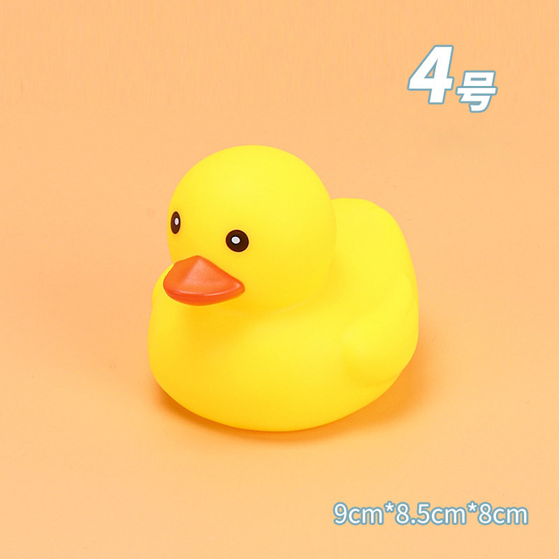 宝宝洗澡戏水玩具儿童软胶捏捏叫发声小黄鸭子婴儿游泳大黄鸭跨境