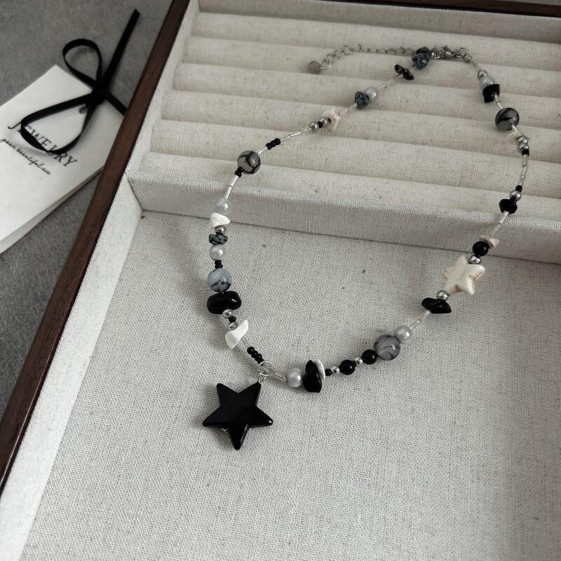 Dopamine Black Star Beaded Necklace Women's Dopamine Sweet Cool Style Light Luxury Niche Advanced Design Sense Clavicle Chain