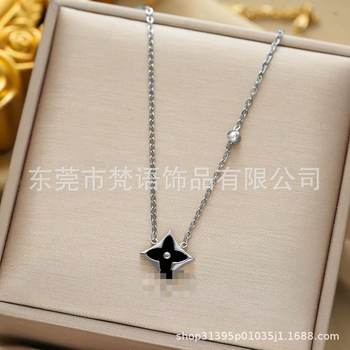 Cross-Border Popular Diamond-Shaped Necklace, Women's Necklace, Accessible Luxury and High-End Clavicle Chain, Fashionable and Non-Fading Jewelry