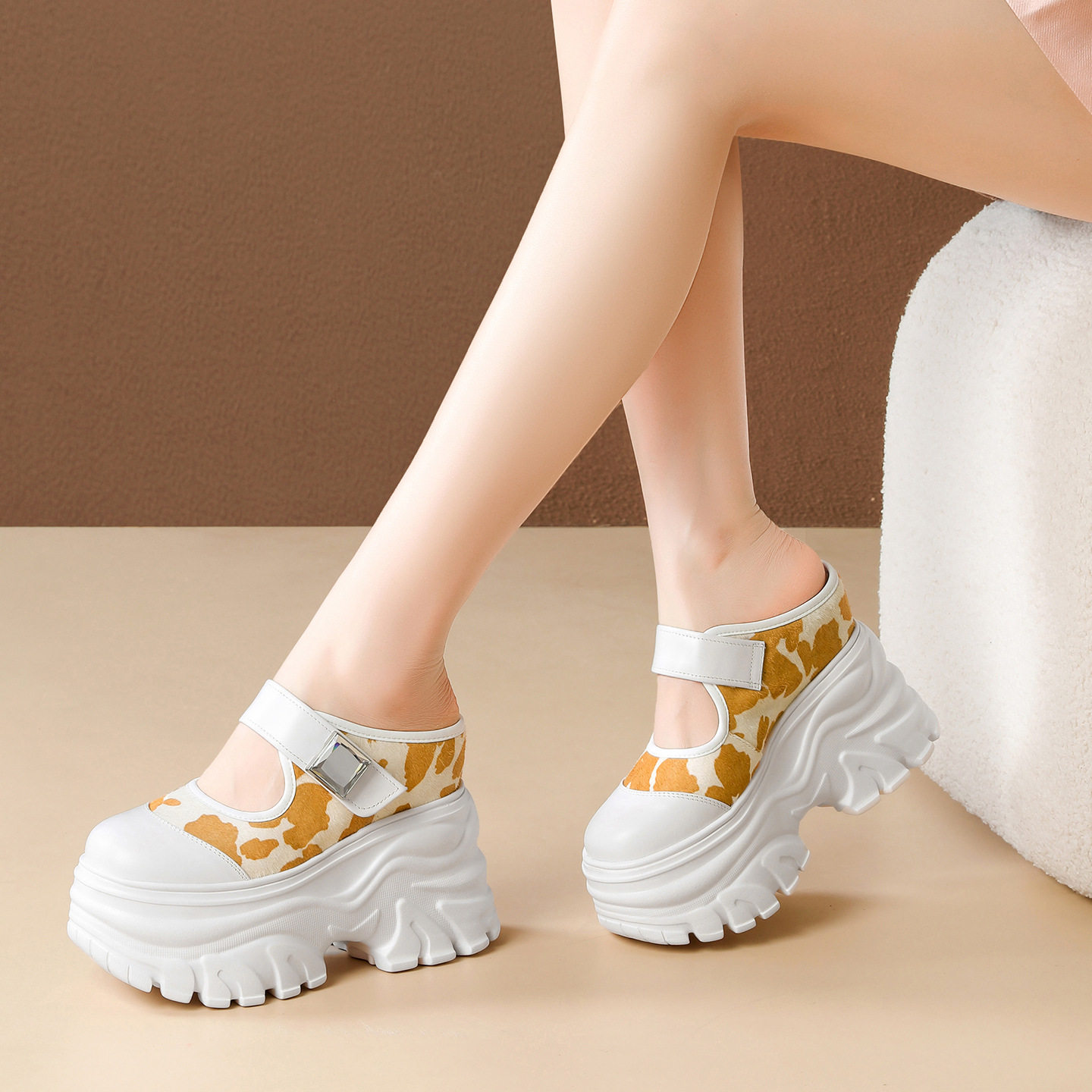 Sandal cao gót nữ hở mũi, đế xuồng 12 cm, quai bọc mũi, phối màu, phong cách dạo phố — [Đen], [Trắng], [Vàng nhạt]
